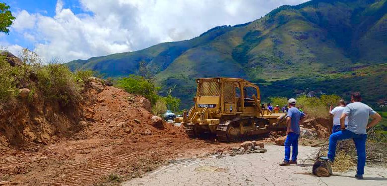 Invilara trabaja en el mejoramiento de vía que une a Lara con Trujillo por el municipio Morán