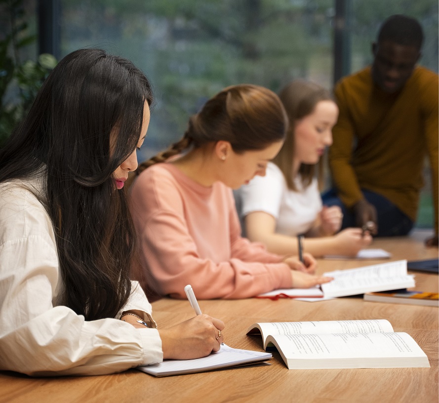 Celebran el Programa Universitario “Reto U” para promover proyectos sociales en el país