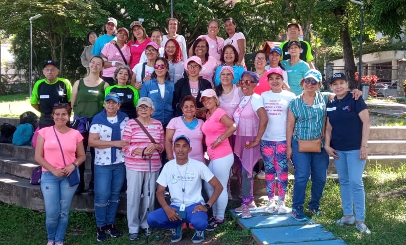 Pacientes y sobrevivientes del cáncer participaron en Rally de la Esperanza
