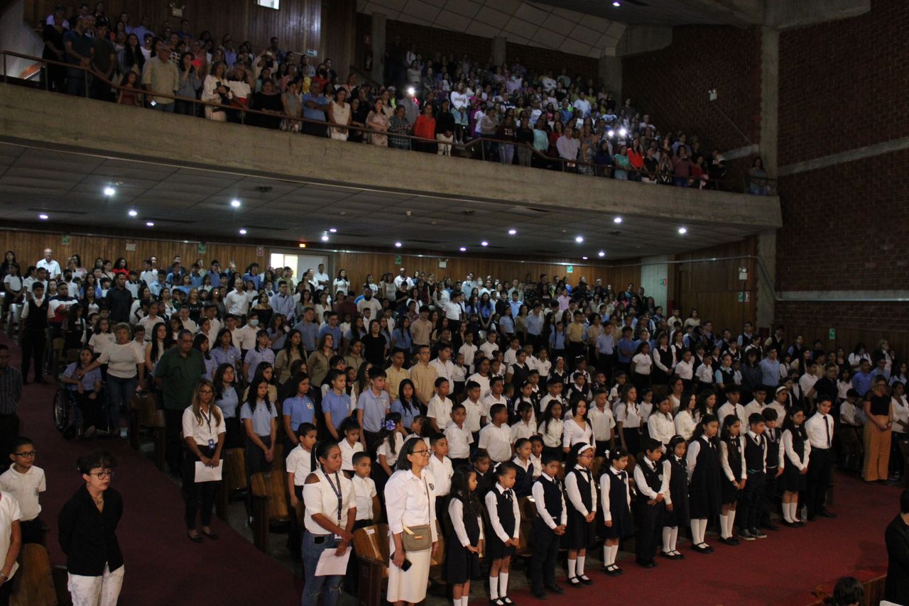 Concejo Municipal de Baruta reconoció a más de mil alumnos por su mérito académico