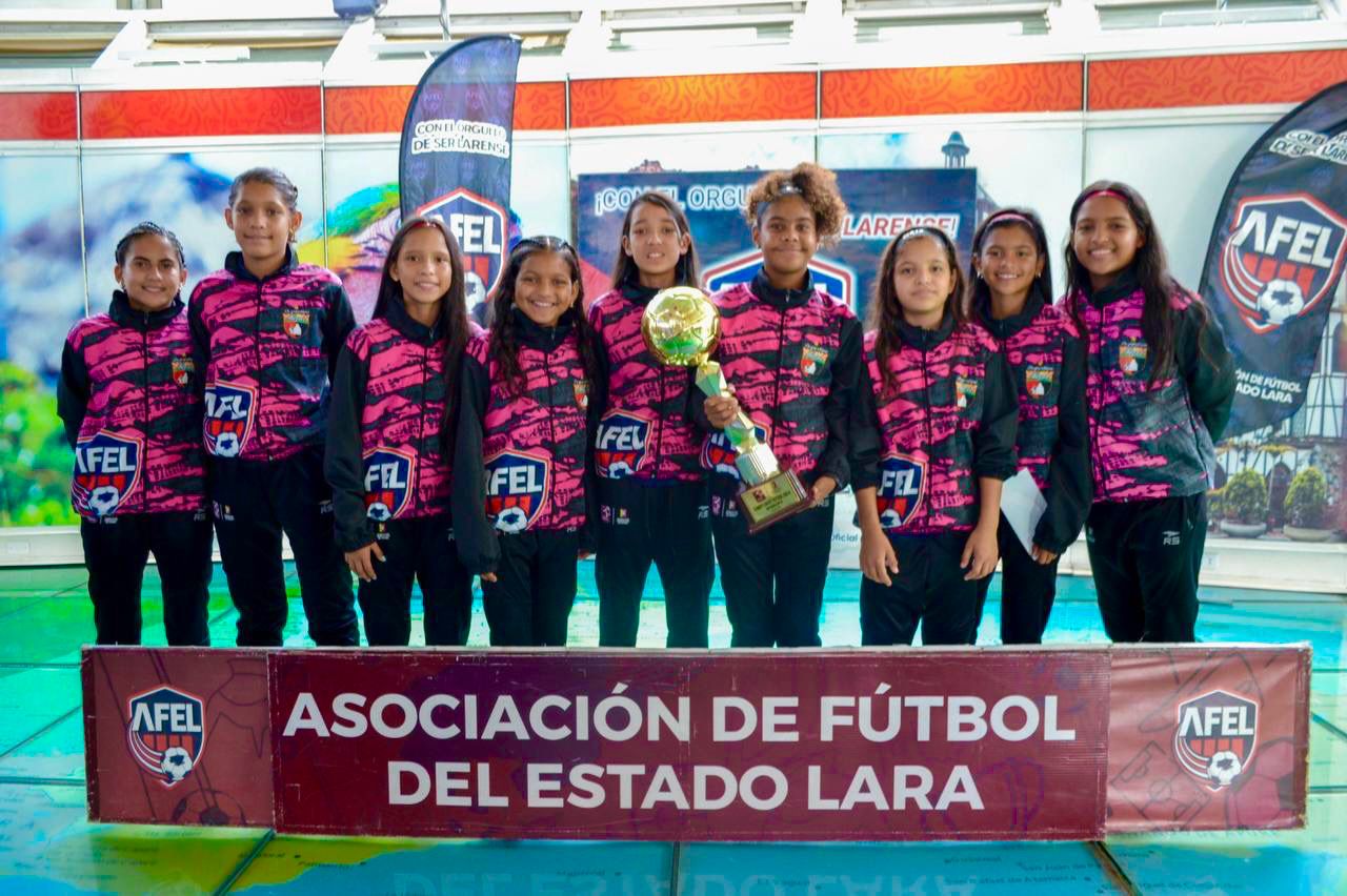 Selección Vinotinto Sub 13 de Fútbol Sala femenino rumbo a la Copa en Bolivia