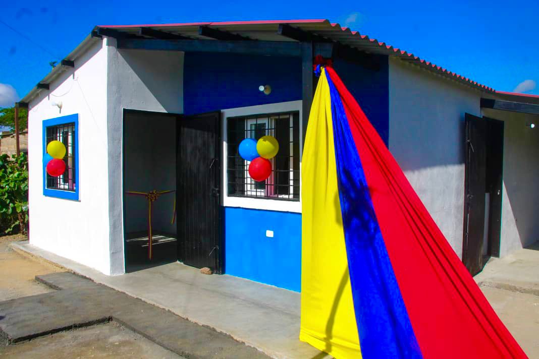 Beneficiadas cinco familias con la entrega de viviendas en el sector La Sebucara de la parroquia El Cují