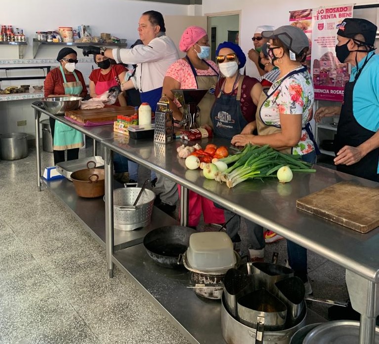 Cocinar es un arte inclusivo para las personas con discapacidad visual